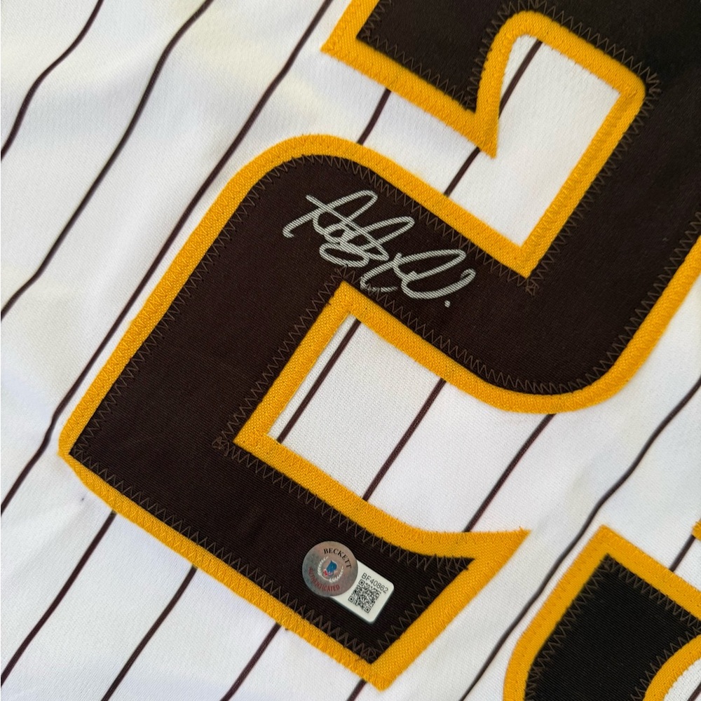 Fernando Tatis Jr. of San Diego Padres Baseball Jersey - signed & authenticated - Picture 7 of 11